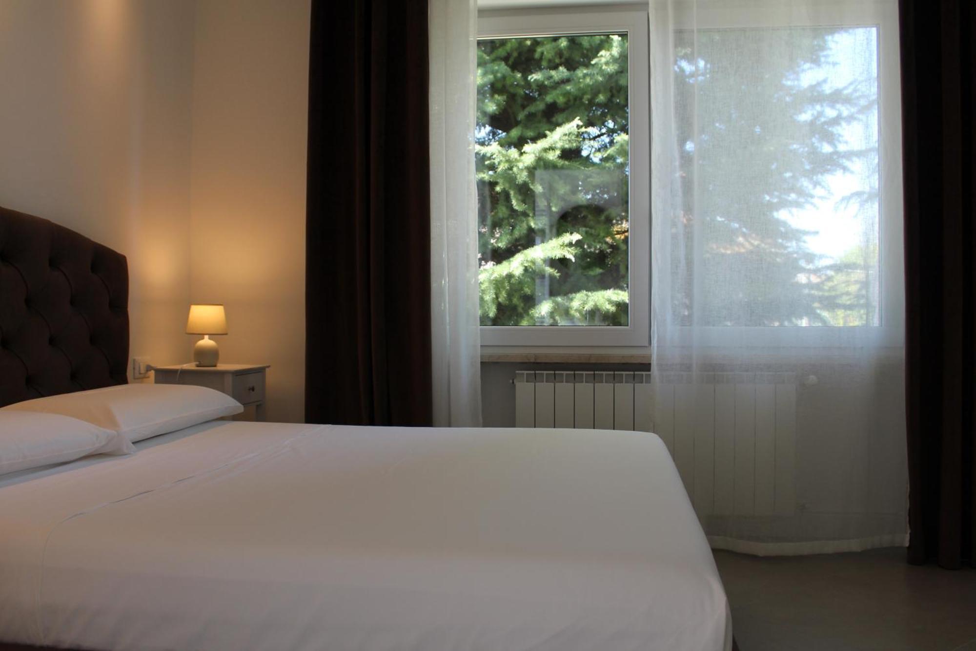 Villa Forte Salvi - Rooms Пескьера-дель-Гарда Экстерьер фото